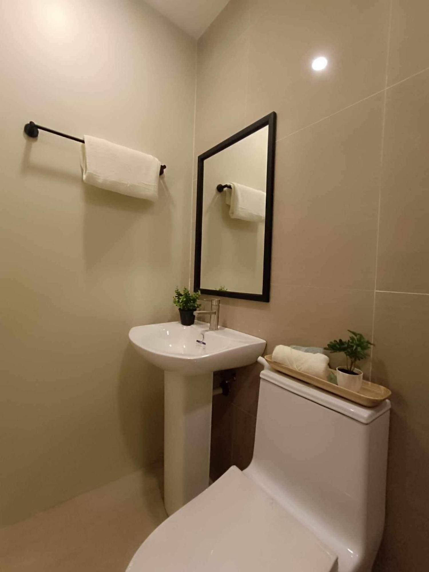 Kimtons Apartment Suite Capitol Site Cebu Екстер'єр фото